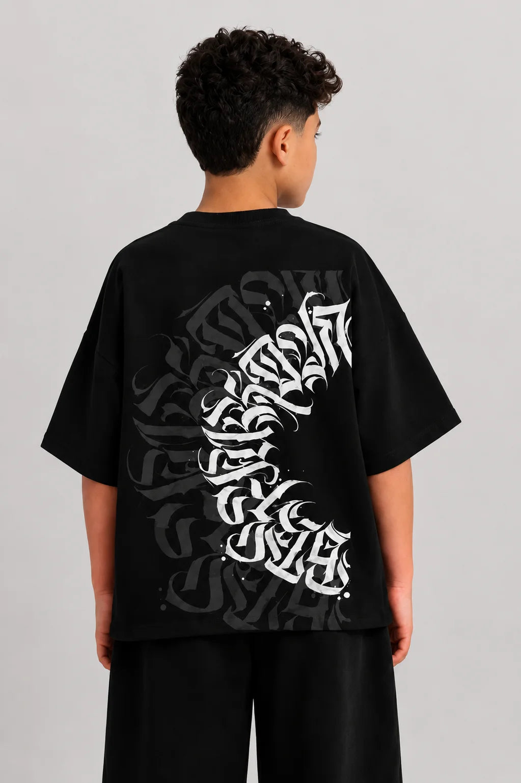 Oversized Dark Graffiti